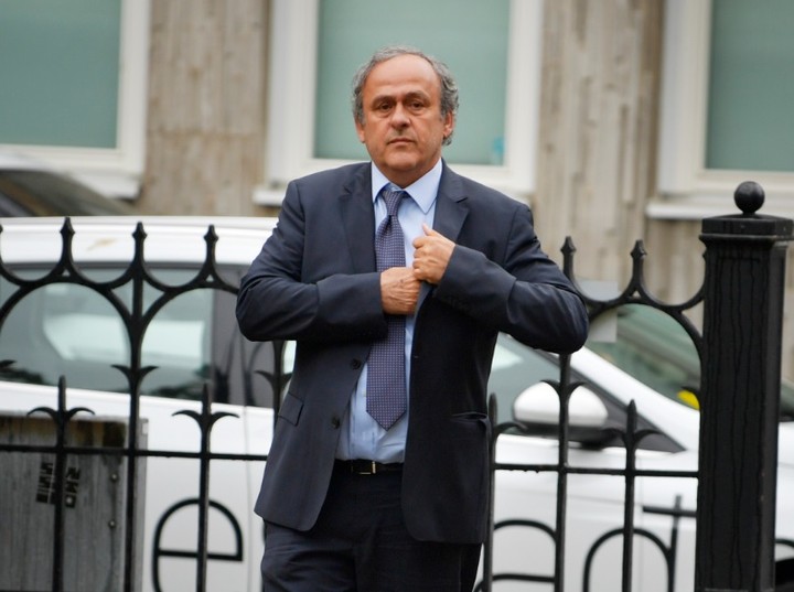 FIFA je ako mafia a odstráni kohokoľvek, kritizuje Platini